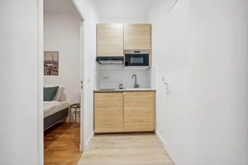 Apartment Charming 1 Bedroom By Montparnasse Paris France